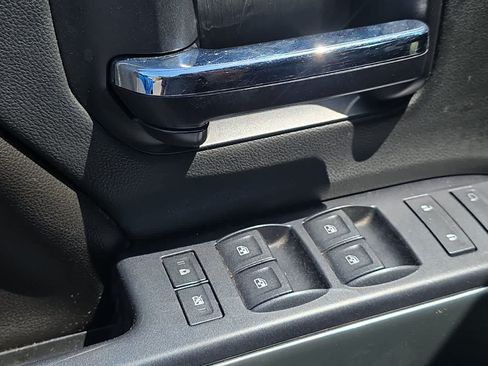 Used 2015 Chevrolet Silverado 1500 LT w/ LT Convenience Package RWD image 14