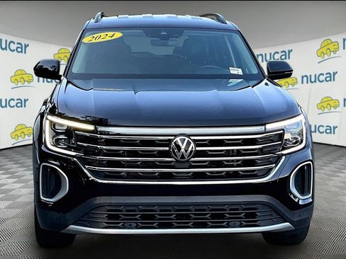 Used 2024 Volkswagen Atlas SE AWD/4WD image 2