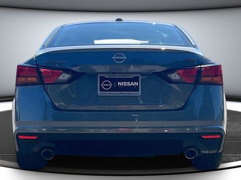 Used 2024 Nissan Altima 2.5 SR FWD image 6