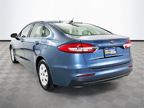 Certified 2019 Ford Fusion S image 5