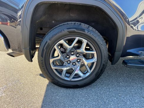 Used 2022 GMC Sierra 1500 SLT w/ SLT Premium Plus Package image 23