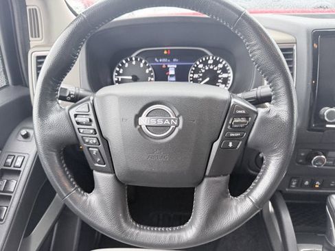 Certified 2022 Nissan Frontier SV image 13