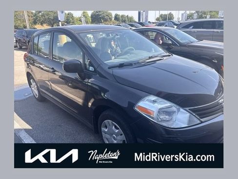 Used 2011 Nissan Versa 1.8 S w/ Plus Pkg FWD image 1