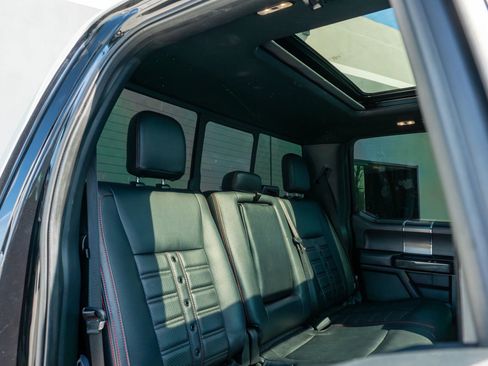 Used 2020 Ford F150 Lariat w/ Equipment Group 502A Luxury image 13