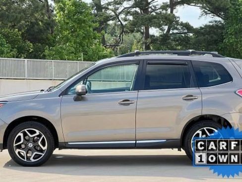 Used 2017 Subaru Forester 2.5i Touring image 10