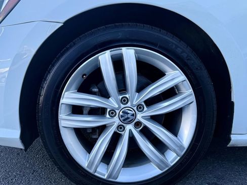 Used 2019 Volkswagen Passat 2.0T Wolfsburg w/ Wheels & Sunroof Package image 57