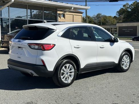 Used 2021 Ford Escape SE w/ Convenience Package image 9