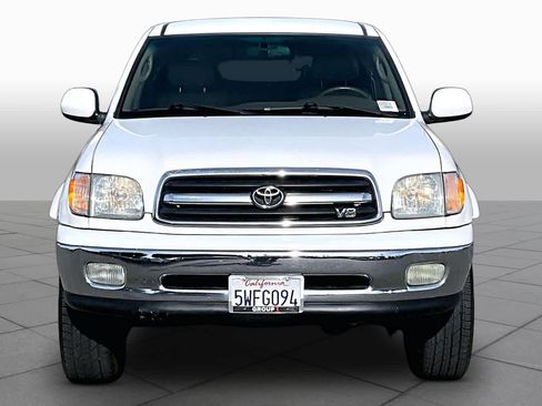 Used 2002 Toyota Tundra Limited image 3