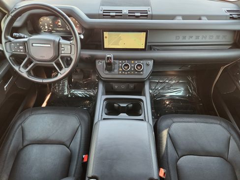 Certified 2023 Land Rover Defender 110 X-Dynamic SE AWD/4WD image 22