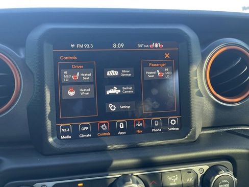 Used 2023 Jeep Gladiator Mojave w/ Cold Weather Group image 22