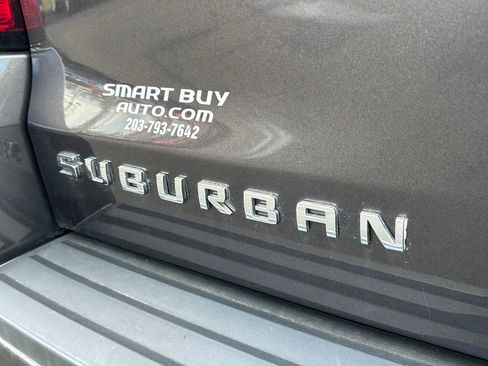 Used 2015 Chevrolet Suburban LT w/ Luxury Package image 15