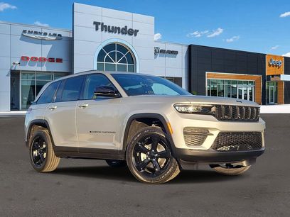 New 2025 Jeep Grand Cherokee 4WD