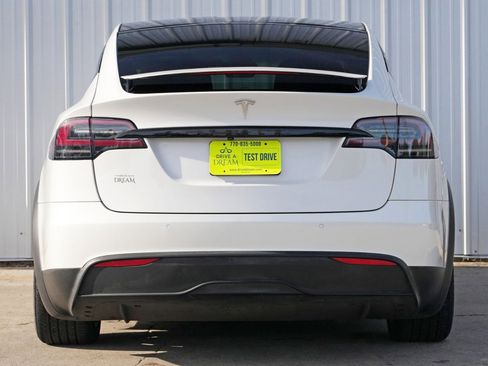 Used 2023 Tesla Model X image 11