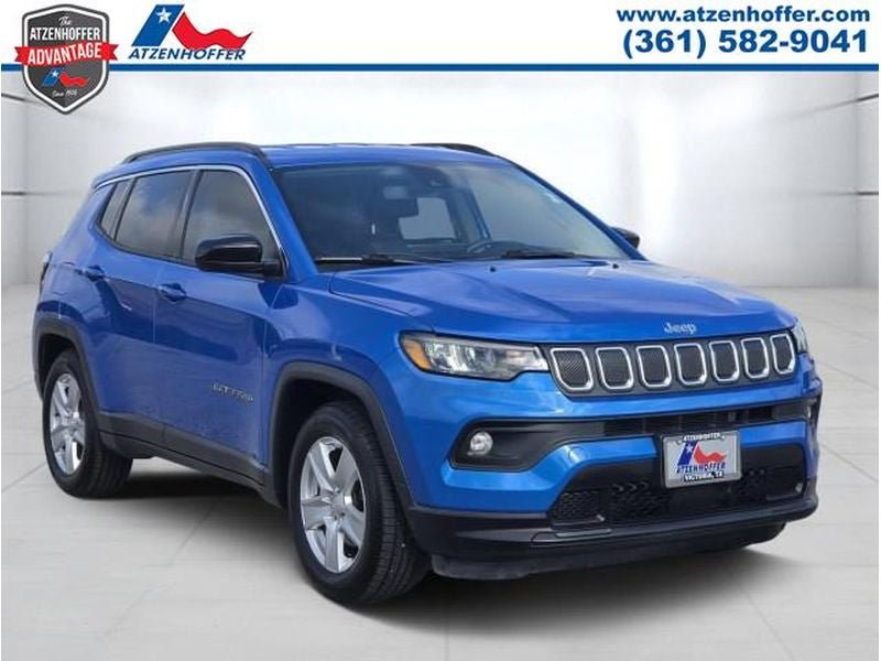 Used 2022 Jeep Compass Latitude FWD image 1