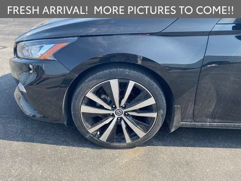 Used 2021 Nissan Altima 2.5 SR w/ SR Premium Package FWD image 9