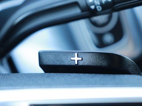 Used 2024 Mercedes-Benz GLB 250 image 20