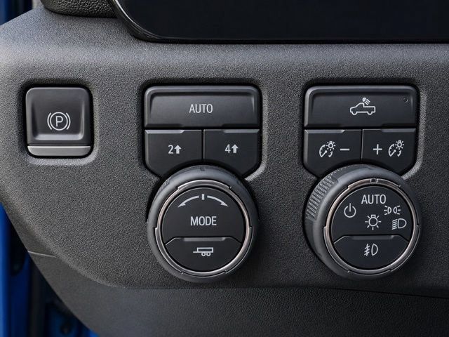 Used 2022 Chevrolet Silverado 1500 RST AWD/4WD image 17