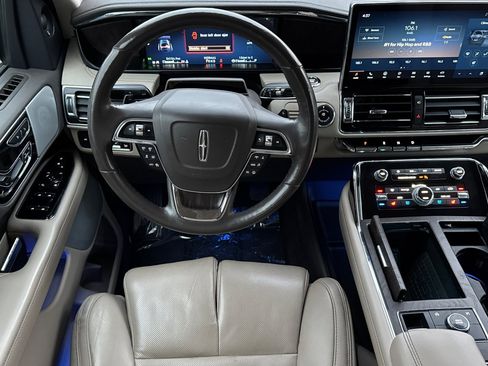 Used 2022 Lincoln Navigator L Reserve image 14