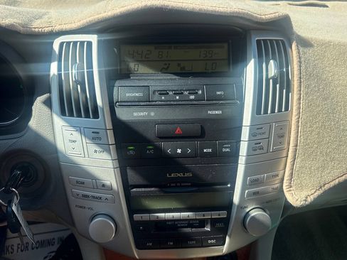 Used 2004 Lexus RX 330 FWD image 33