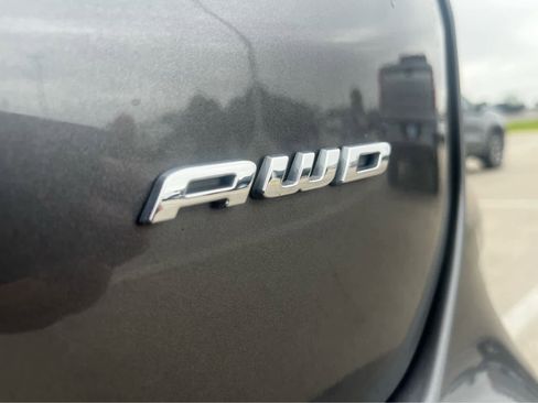 Used 2022 Ford Edge Titanium w/ Equipment Group 301A AWD/4WD image 37