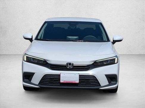 Used 2022 Honda Civic LX image 2