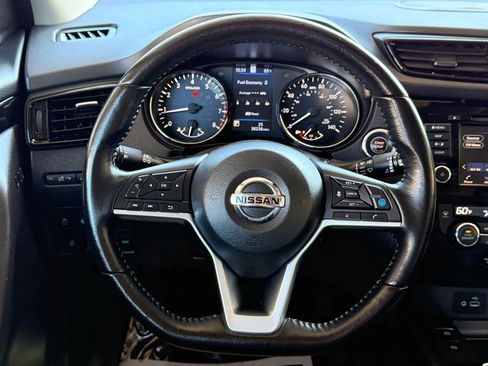 Used 2022 Nissan Rogue Sport SL w/ Premium Package image 34