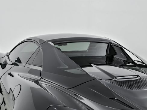 Used 2020 McLaren 720S Performance image 23