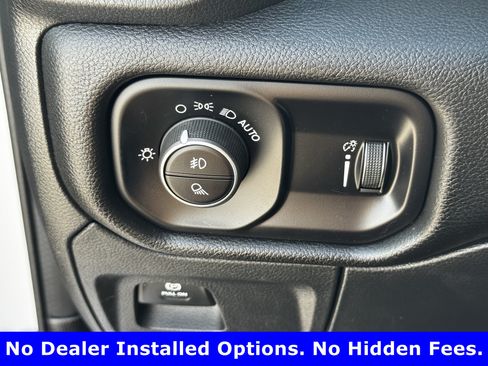 Used 2024 RAM 1500 Big Horn AWD/4WD image 25