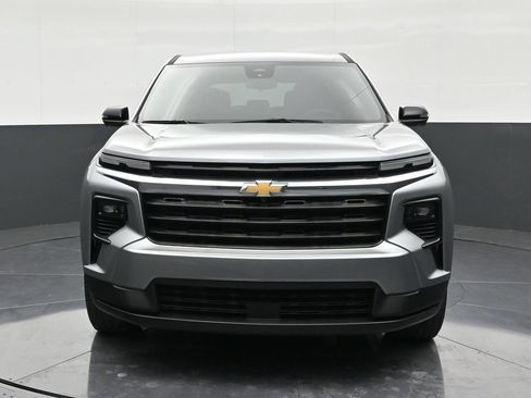 Used 2024 Chevrolet Traverse LS FWD image 8