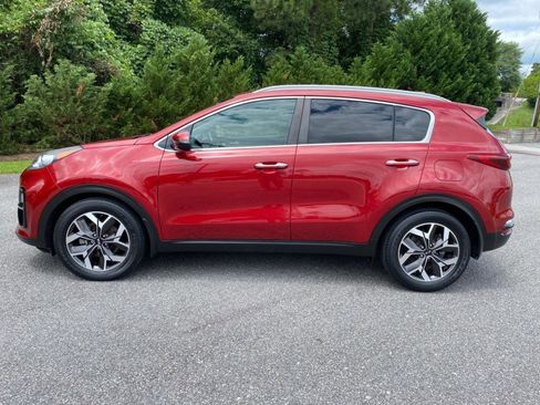 Used 2020 Kia Sportage EX image 2