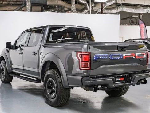 Used 2018 Ford F150 Raptor w/ Equipment Group 802A Luxury image 12