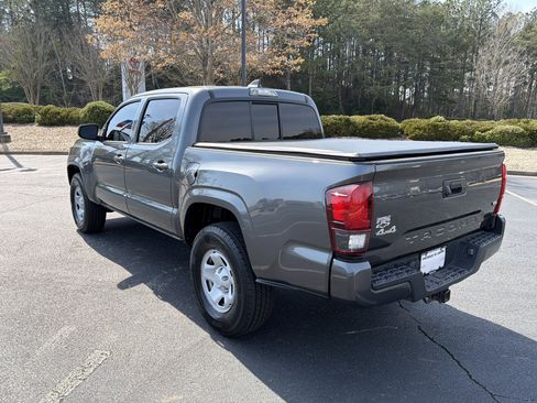 Used 2021 Toyota Tacoma SR image 7