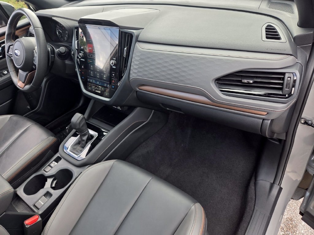 Used 2025 Subaru Forester Sport AWD/4WD image 18