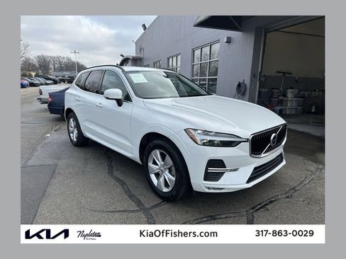 Used 2022 Volvo XC60 B5 Momentum image 1