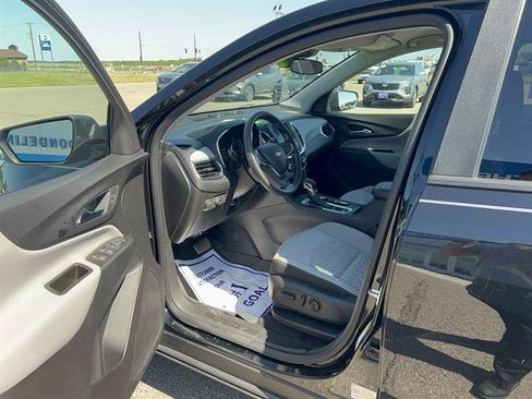 Used 2023 Chevrolet Equinox LS w/ LS Convenience Package AWD/4WD image 14