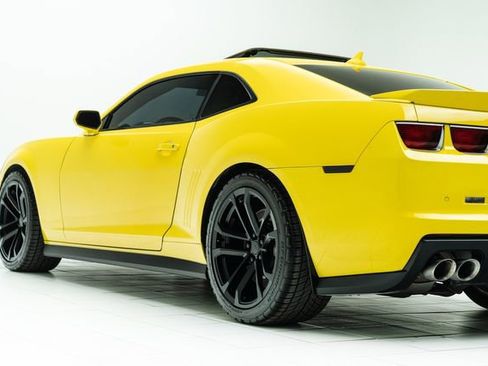Used 2013 Chevrolet Camaro ZL1 image 19