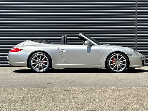 Used 2009 Porsche 911 Carrera S RWD image 9
