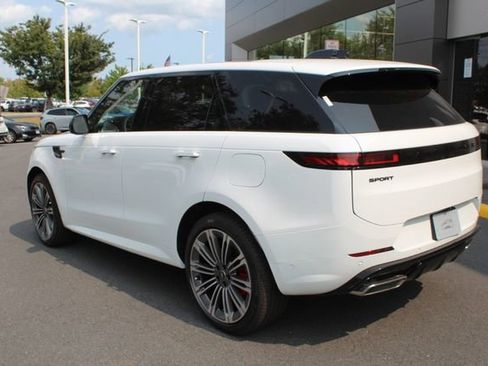 New 2025 Land Rover Range Rover Sport Dynamic SE image 10