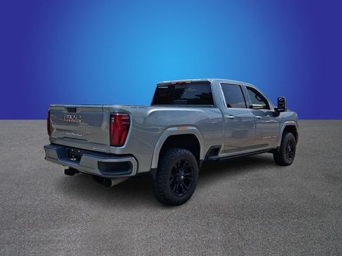 Used 2024 GMC Sierra 2500 Denali w/ Denali Reserve Package AWD/4WD image 4