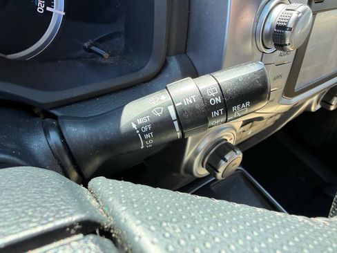 Used 2016 Toyota 4Runner Limited image 11