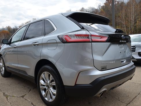 Used 2024 Ford Edge Titanium image 4