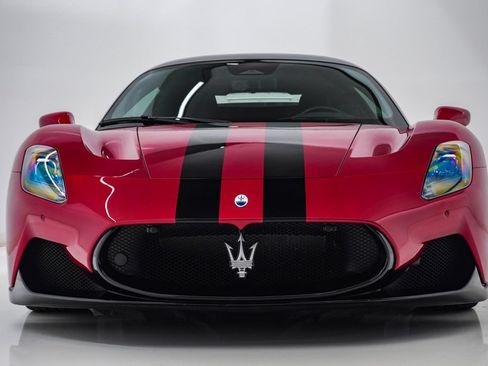 Used 2023 Maserati MC20 Coupe RWD image 7
