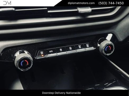 Used 2026 Chevrolet Silverado EV LT AWD/4WD image 38