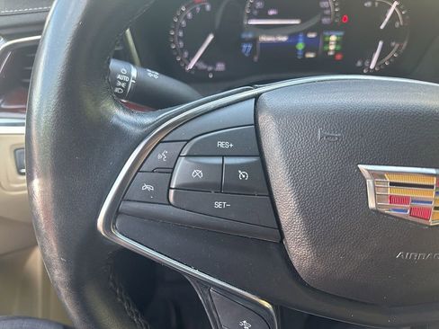 Used 2019 Cadillac XT5 Luxury image 16
