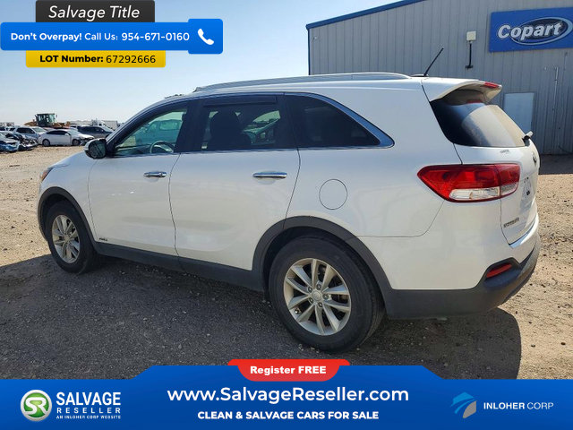 Used 2017 Kia Sorento AWD image 3