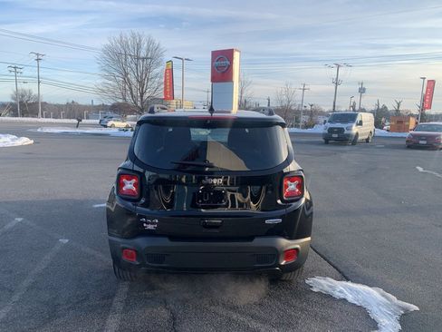 Used 2022 Jeep Renegade Latitude image 5