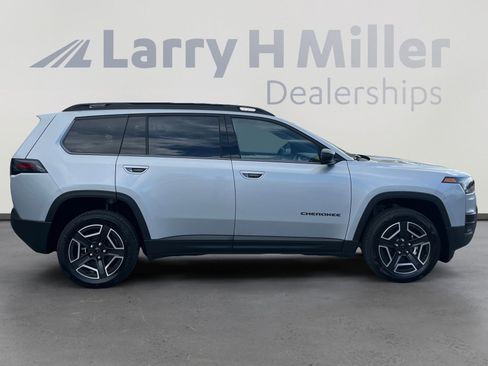 New 2026 Jeep Cherokee Limited image 6