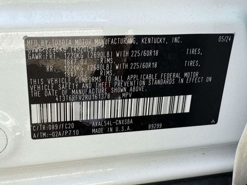 Used 2024 Toyota RAV4 SE AWD/4WD image 27