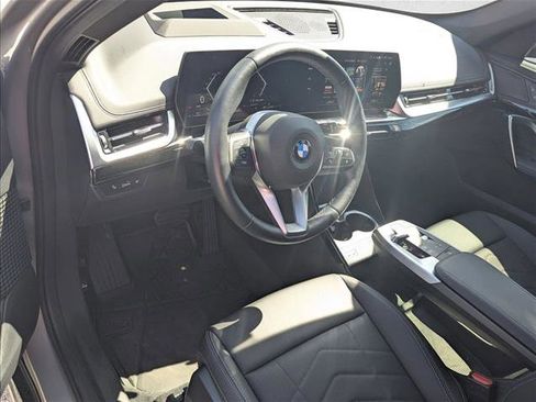 Certified 2025 BMW X1 xDrive28i w/ Technology Package image 3