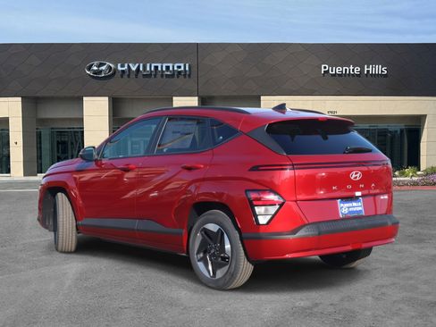 New 2025 Hyundai Kona SEL image 4